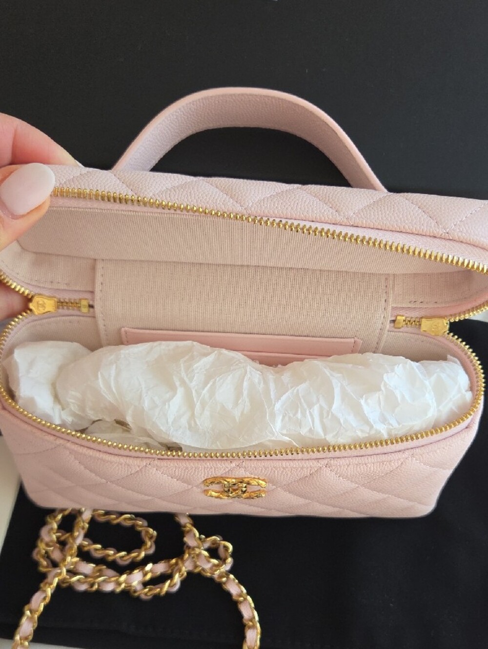 Chanel Caviar Vanity Bag - Picture 5 of 9